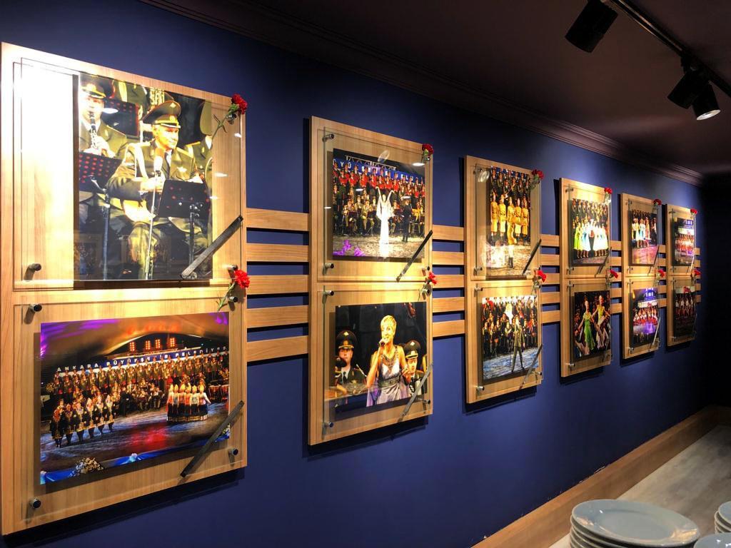 Rus Büyükelçi Karlov ve Kızıl Ordu Korosu üyeleri fotoğraf sergisiyle anıldı