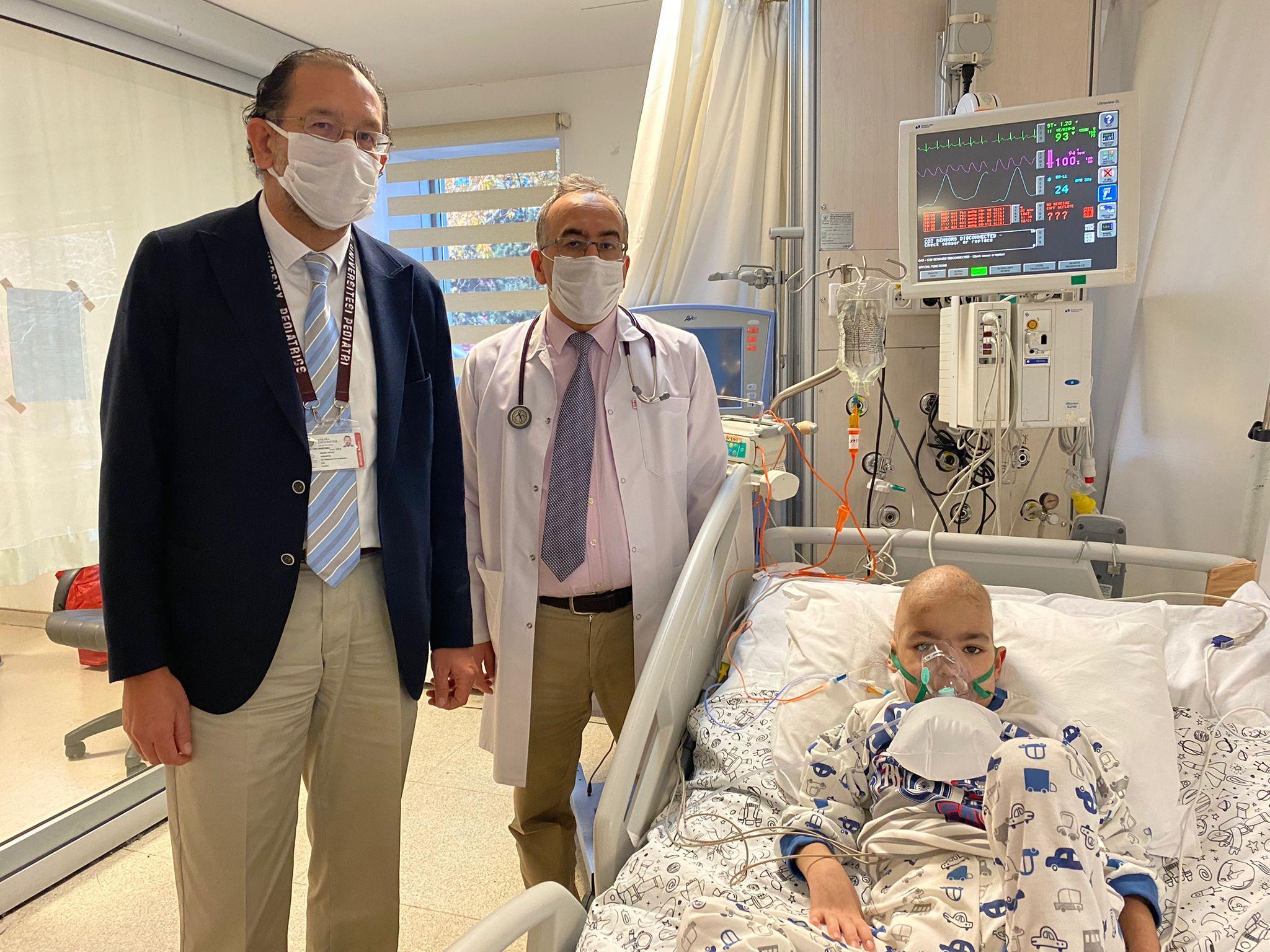 Lösemi hastası Asaf, ECMO ile hayata tutundu