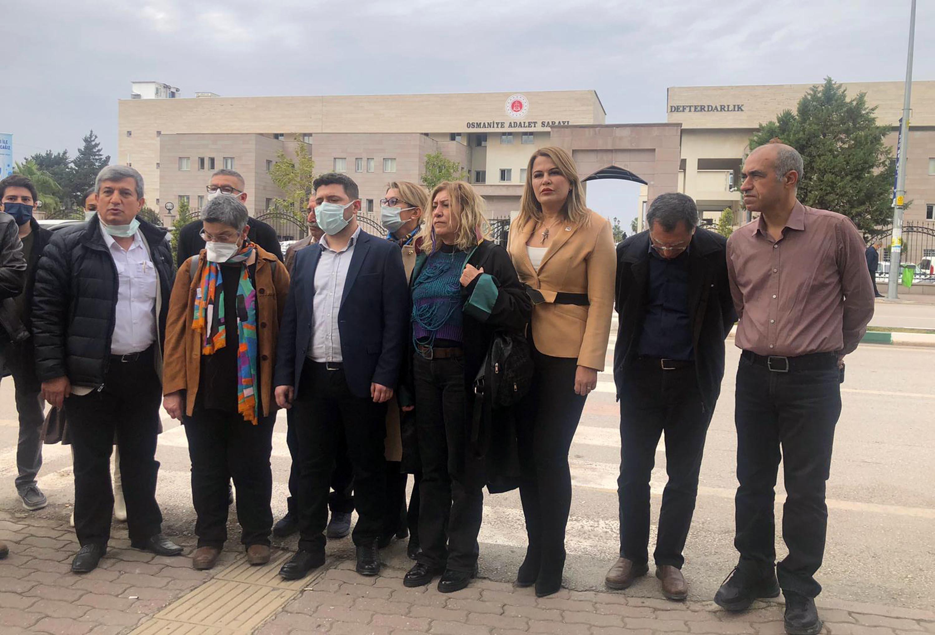 Muayene tartışmasında dava açılan doktor: Meslek onurumun çiğnenmesine izin vermeyeceğim