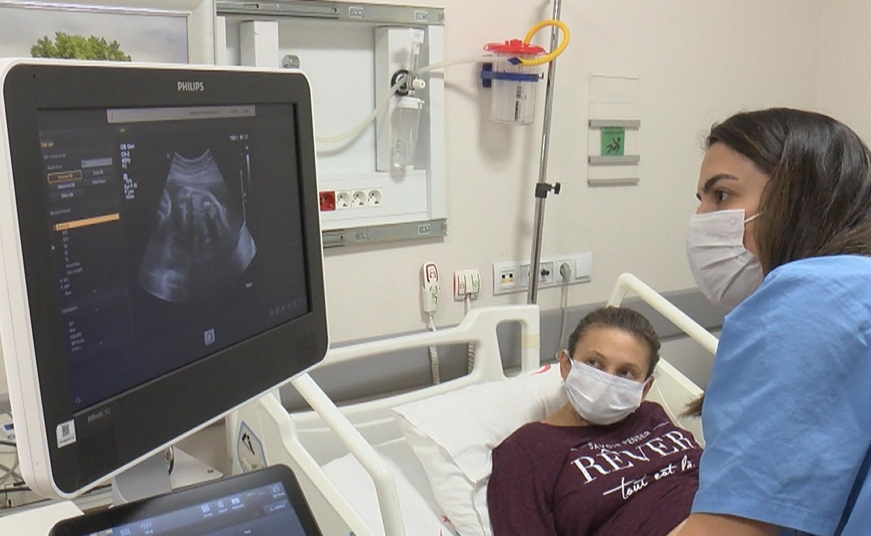 ECMOya bağlı yaşam mücadelesinden iki kişilik galibiyet çıktı