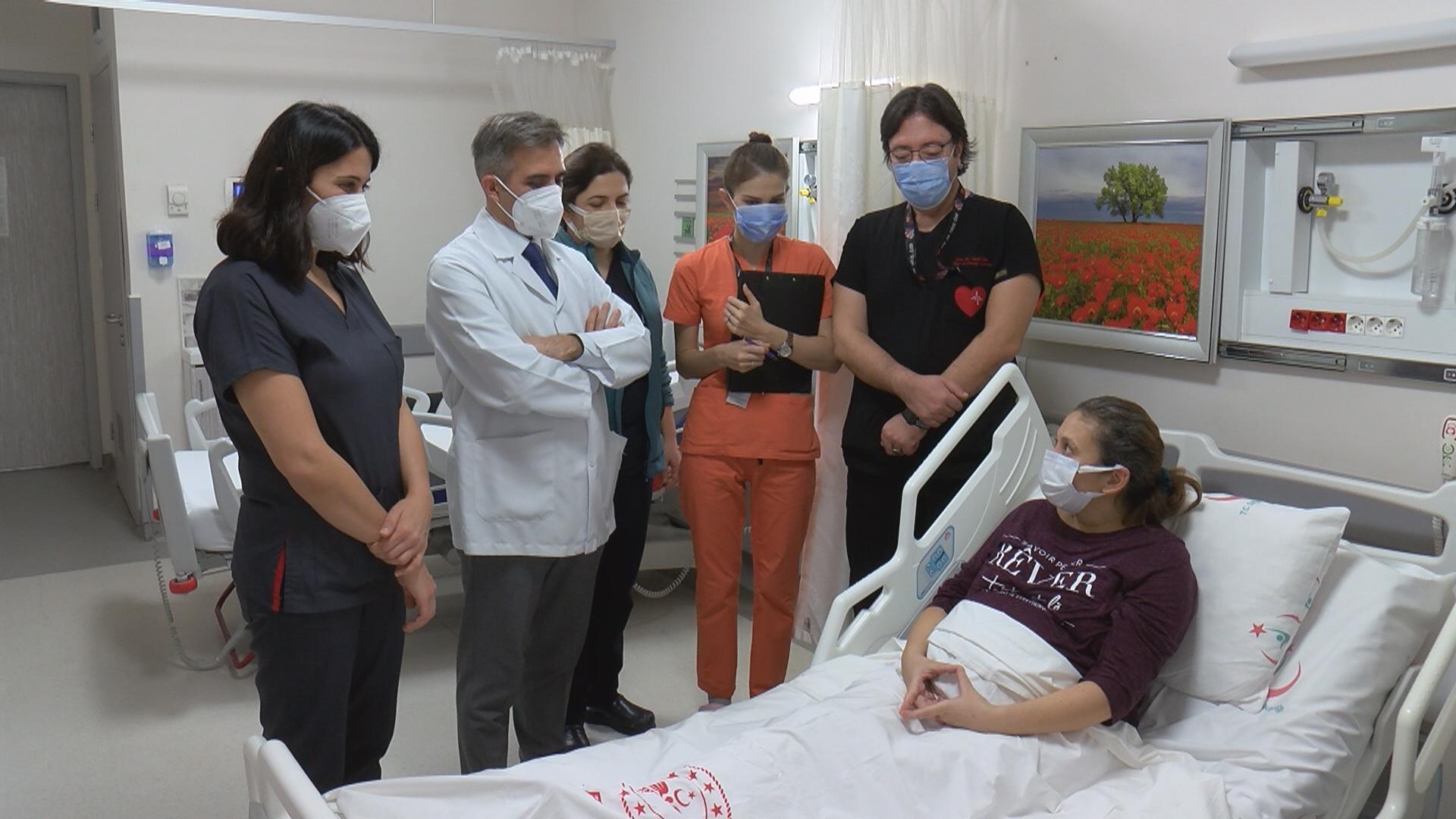 ECMOya bağlı yaşam mücadelesinden iki kişilik galibiyet çıktı