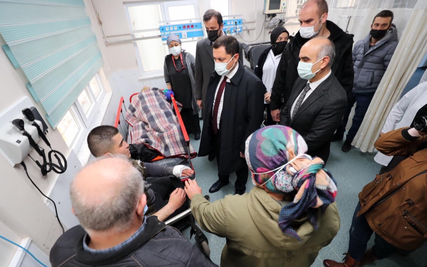 Amasyada yolcu otobüsü devrildi: 2 ölü, 28 yaralı