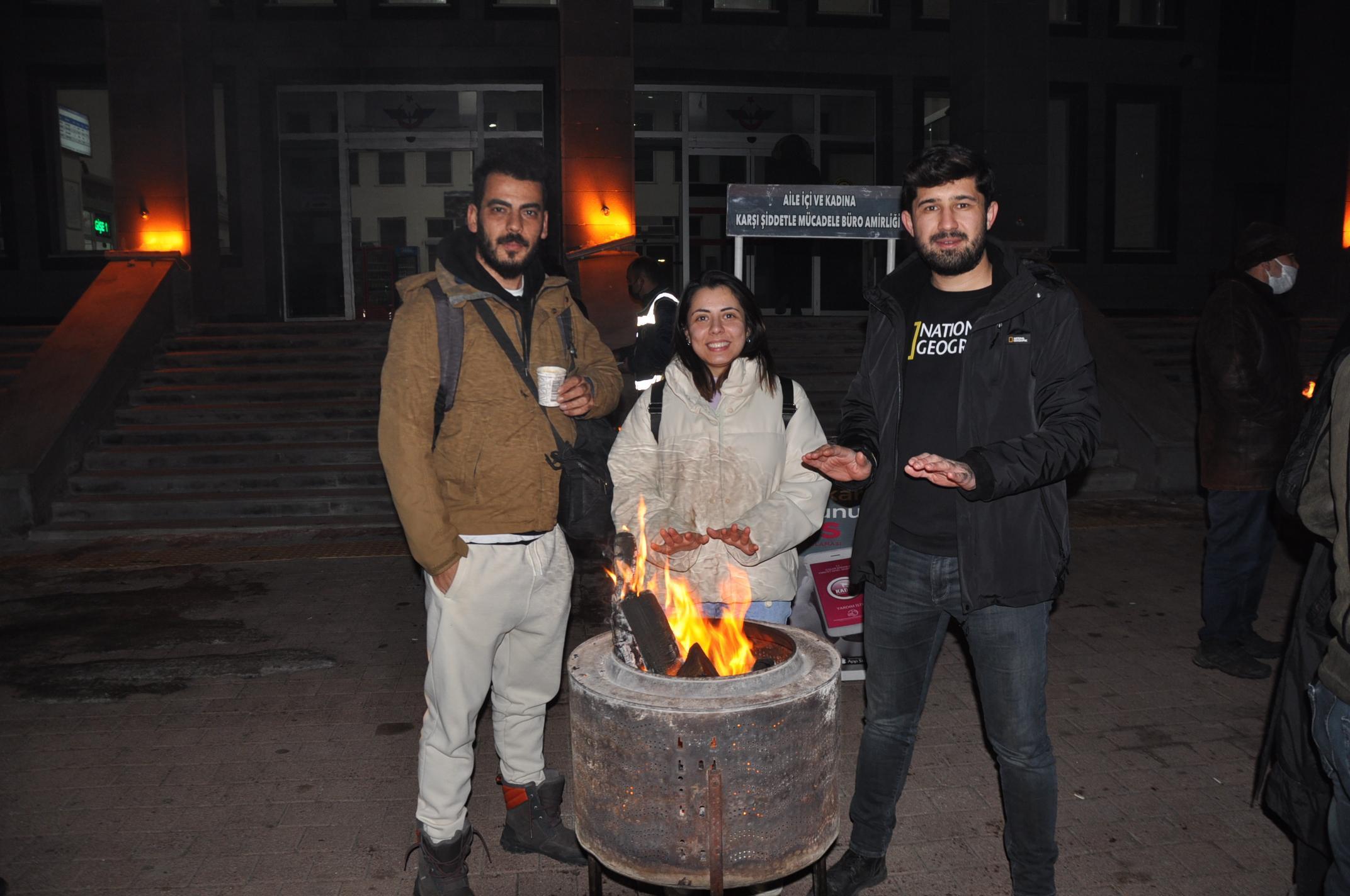 Turistik Doğu Ekspresi yolcularına sazlı-sözlü karşılama