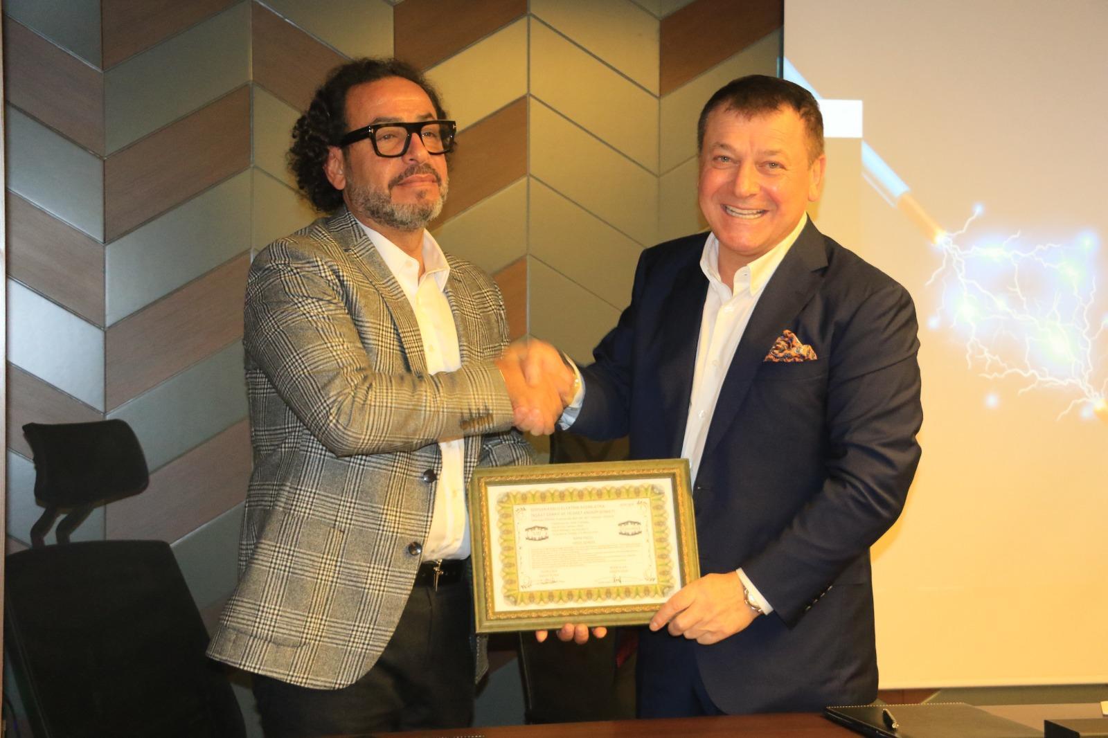 Borsan Grup yüzde 10luk hissesini Togo Distribütörü Asaad Joseph Azara devretti