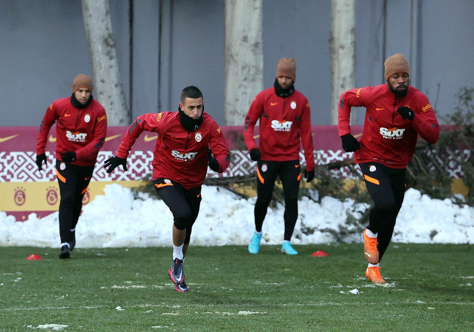 Galatasaray’da Alanyaspor mesaisi başladı