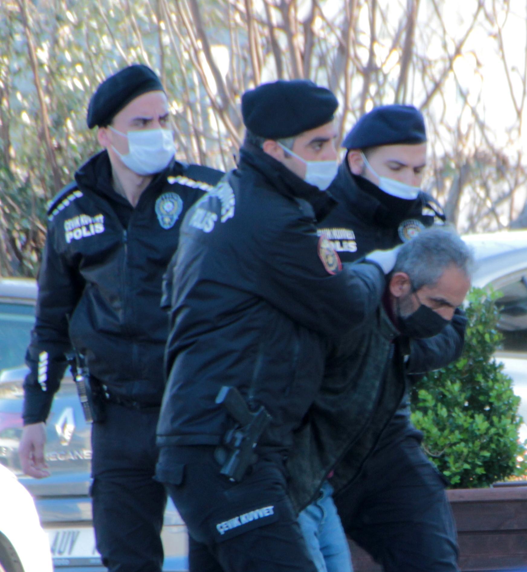 Kerziban cinayetinde 6 şüpheli adliyede