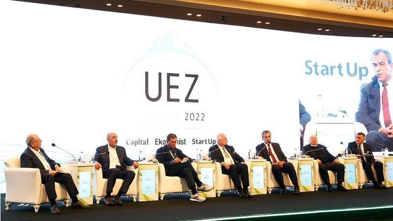 Uez Presentation UEZ 2022’de Türkiye ekonomisine katkı sağlayacak çözümler konuşuldu ...