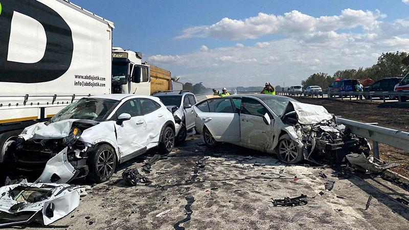 Anız Ateşinden Duman Kaplayan TEM'de Zincirleme Kaza: 2 ölü, 36 Yaralı ...