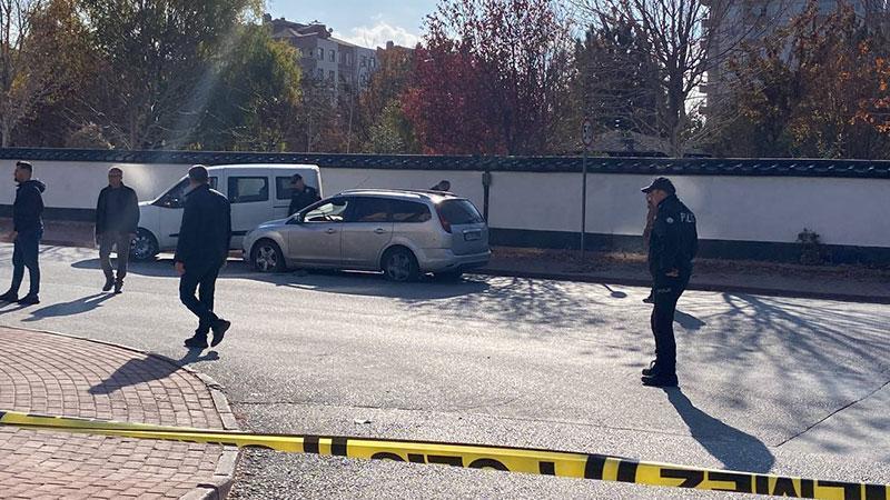 Kaçmaya çalışan şüpheli vurularak yakalandı; aracında bomba araması yapıldı - Video Haberleri