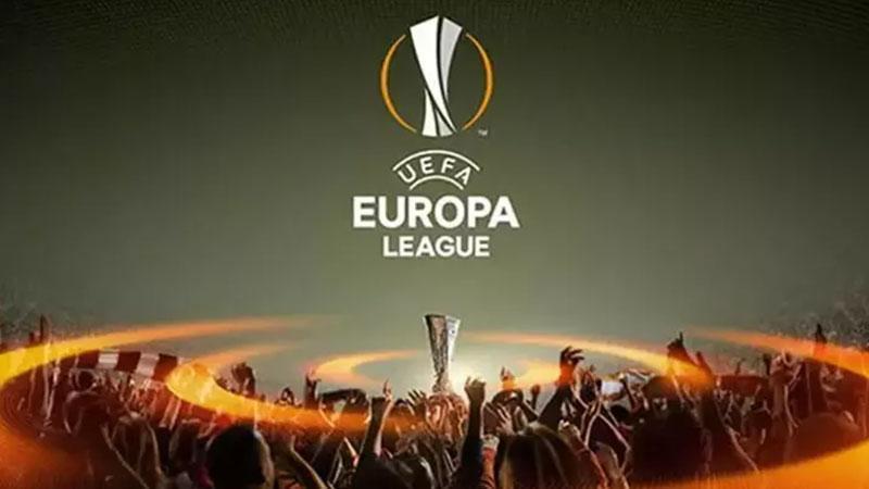 Manchester United ve Tottenham avantajı kaptı