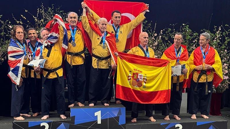 60 yaşında ‘Taekwondo Poomsea’de Avrupa Şampiyonu oldu
