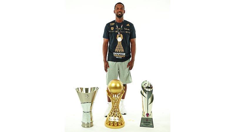 Fenerbahçe Beko, Dyshawn Pierre ile yollarını ayırdı Fenerbahçe Beko, Dyshawn Pierre ile yollarını ayırdı