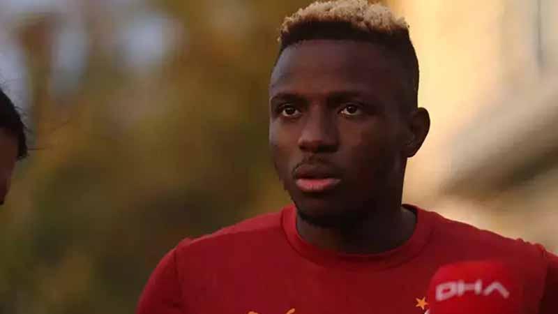 Napoli’de Osimhen kamp kadrosuna alınmadı Napoli’de Osimhen kamp kadrosuna alınmadı