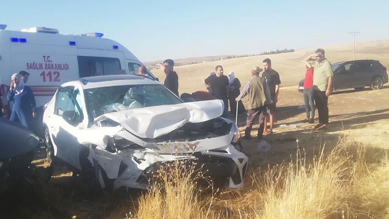 Diyarbakır'da Korkunç Kaza: Kafa Kafa Çarpışmada 6 Yaralı! Olay Yerinden Görüntüler