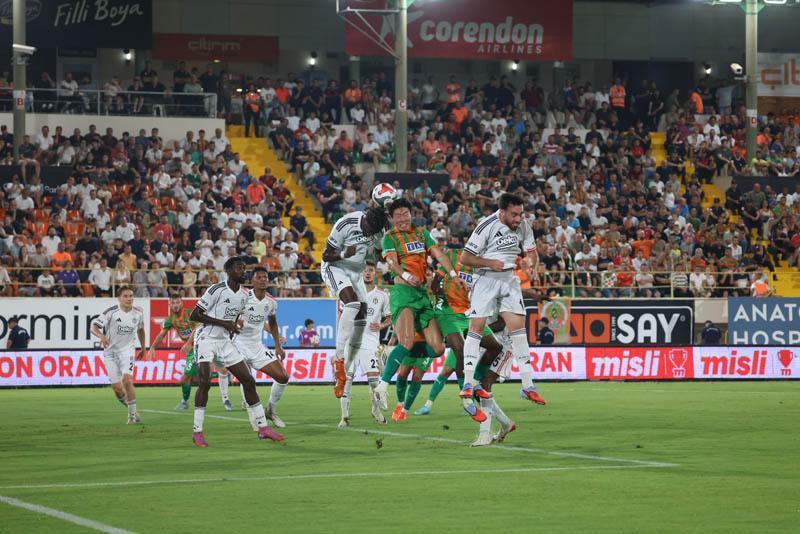 Alanyaspor - Beşiktaş: 2-0 - Son Dakika Spor Haberleri