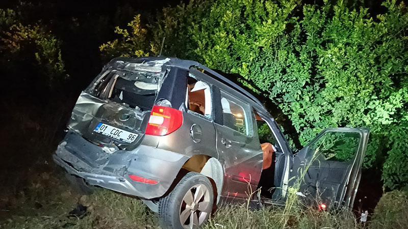 3 aracın karıştığı zincirleme kazada 2 kişi yaralandı