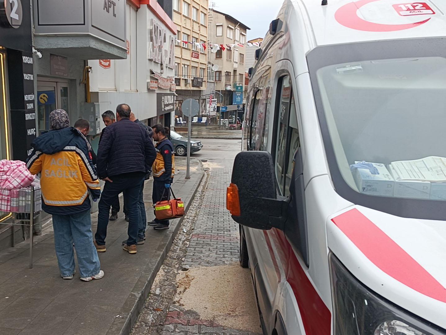 Ailesinin ulaşamadığı öğrenciyi polis uyandırdı