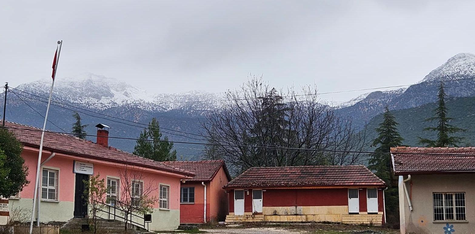 Kestel Dağı’na ilk kar düştü