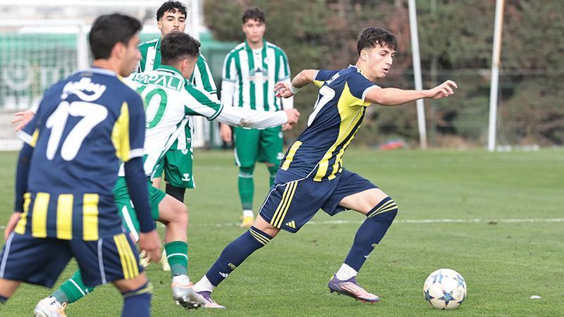 Fenerbahçe U19 takımında tekme isyanı