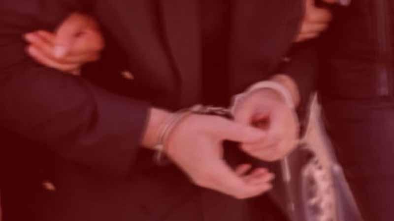 Mesajlaşma grubuna müstehcen fotoğraf gönderen öğretmen tutuklandı Mesajlaşma grubuna müstehcen fotoğraf gönderen öğretmen tutuklandı