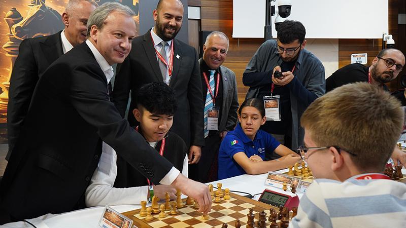 FIDE Dünya 9-17 Yaş Altı Hızlı ve Yıldırım Satranç Şampiyonası, Antalya’da başladı FIDE Dünya 9-17 Yaş Altı Hızlı ve Yıldırım Satranç Şampiyonası, Antalya’da başladı