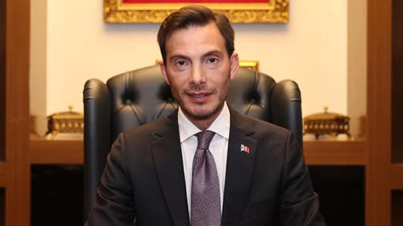 Başkanın makam odasından çıkan dinleme cihazındaki sim kart, cihazı bulan kişinin üstüne kayıtlı çıktı