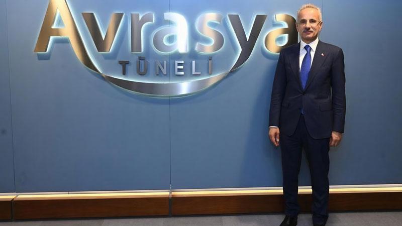 Bakan Uraloğlu: Avrasya Tüneli, 9 yılda 2,6 milyar dolar katkı sağladı Bakan Uraloğlu: Avrasya Tüneli, 9 yılda 2,6 milyar dolar katkı sağladı