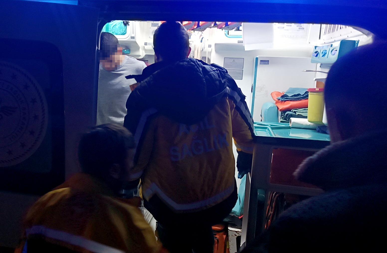 Tartıştığı arkadaşını darbetti