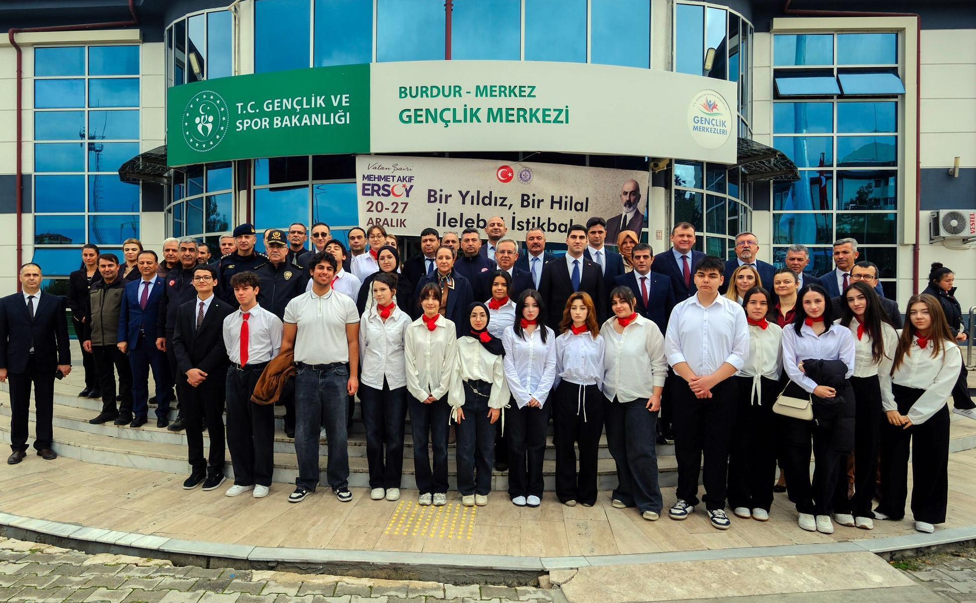 Mehmet Akif Ersoy Kültür ve Sanat Sokağı sergisi