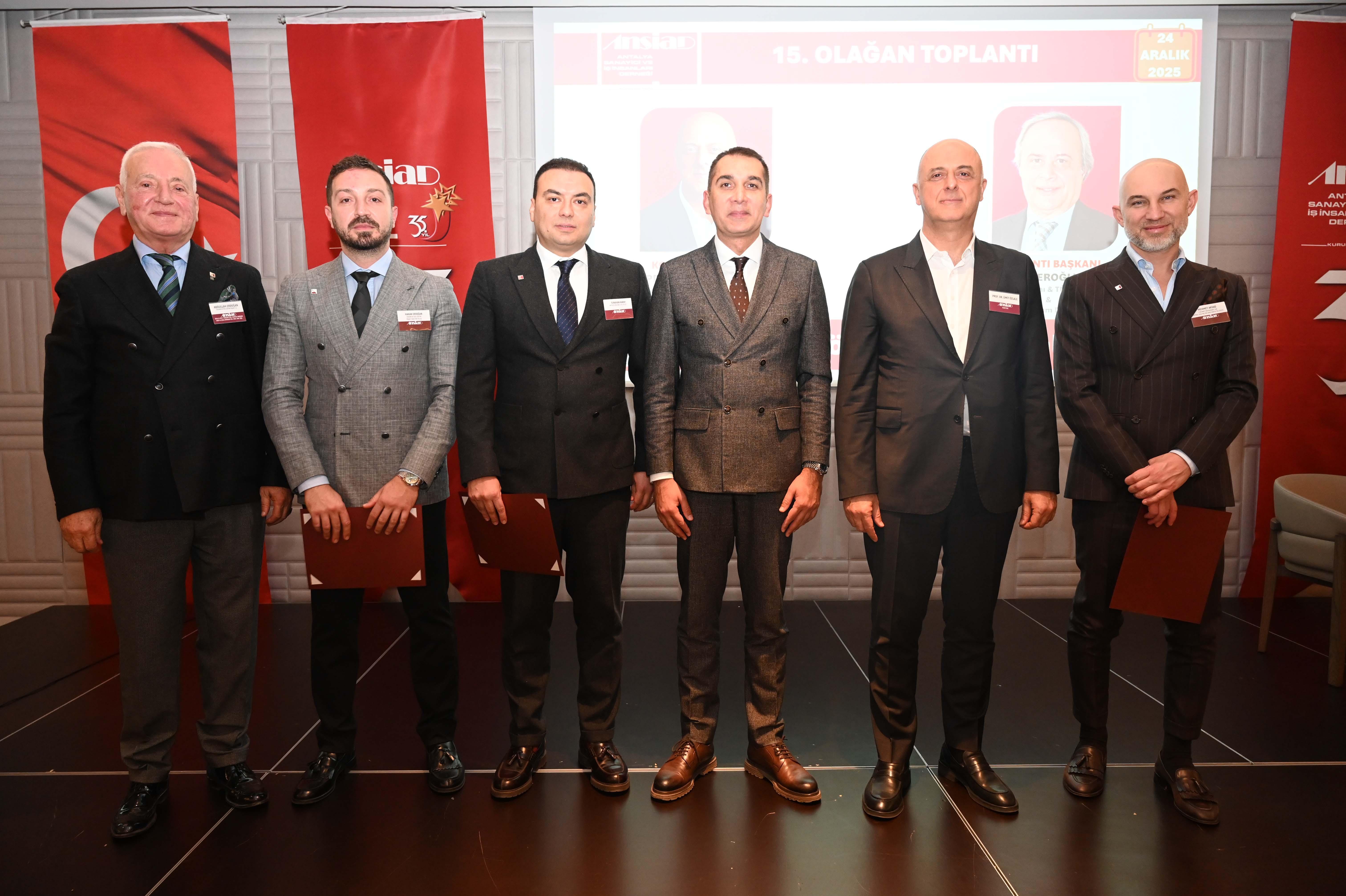 Özbek: Yatırım ortamı için güven ve öngörülebilirlik şart Özbek: Yatırım ortamı için güven ve öngörülebilirlik şart