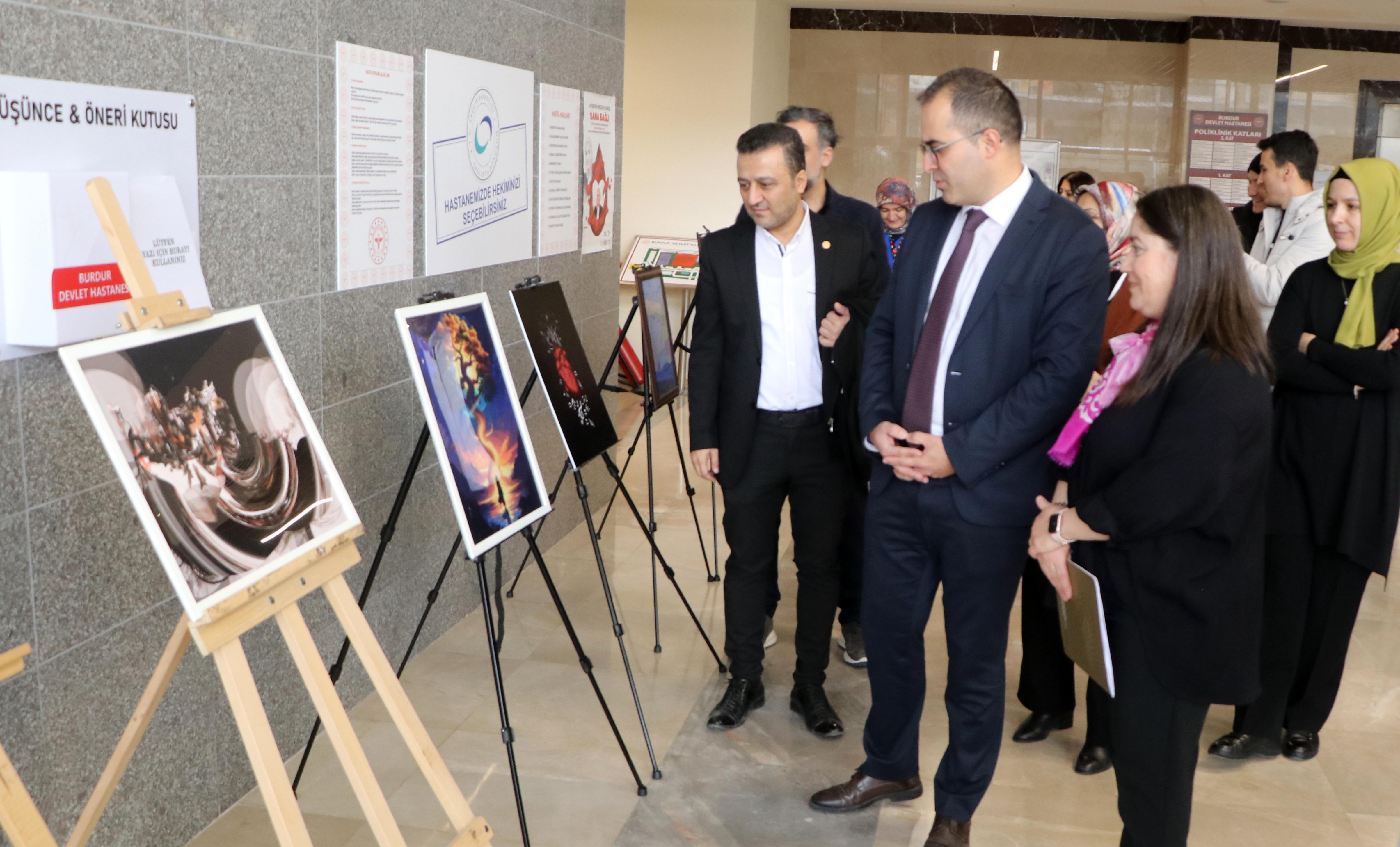 Hastanede Sanatla Şifa Buluşması sergisi Hastanede Sanatla Şifa Buluşması sergisi
