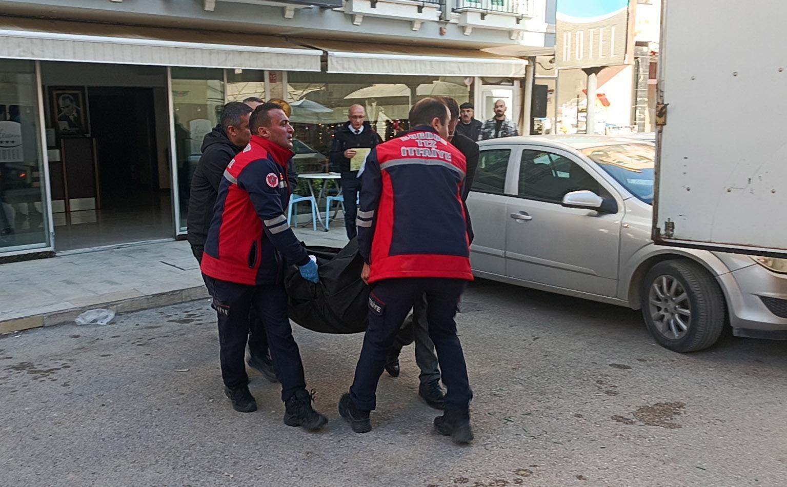 Otobüs şoförü otelde ölü bulundu