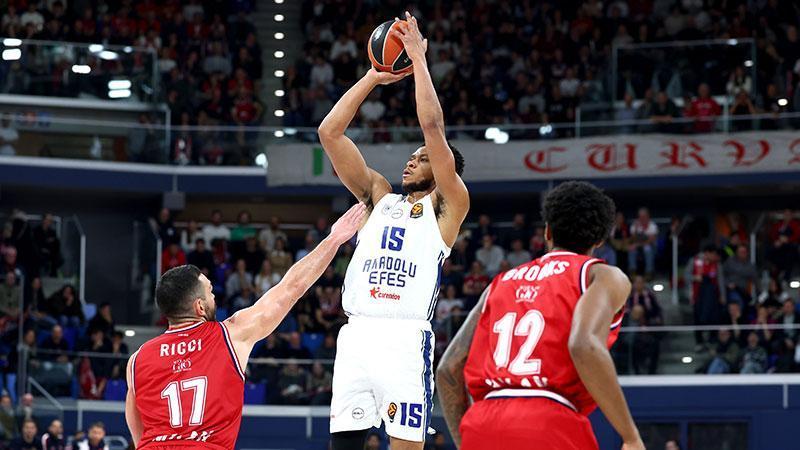 EA7 Emporio Armani Milan – Anadolu Efes: 87-74