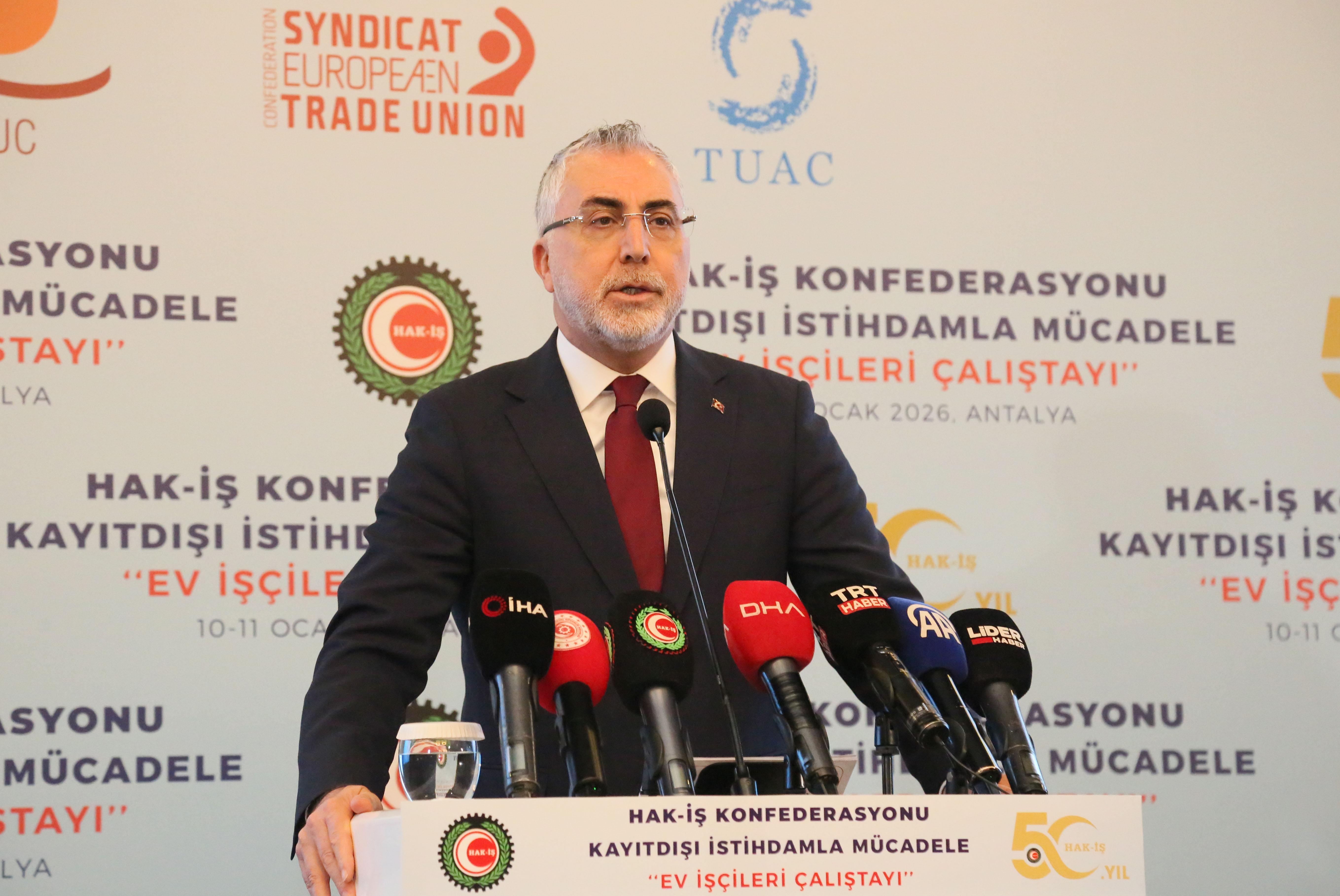 Bakan Işıkhan: Kadınları her alanda güçlendirmeye büyük önem veriyoruz