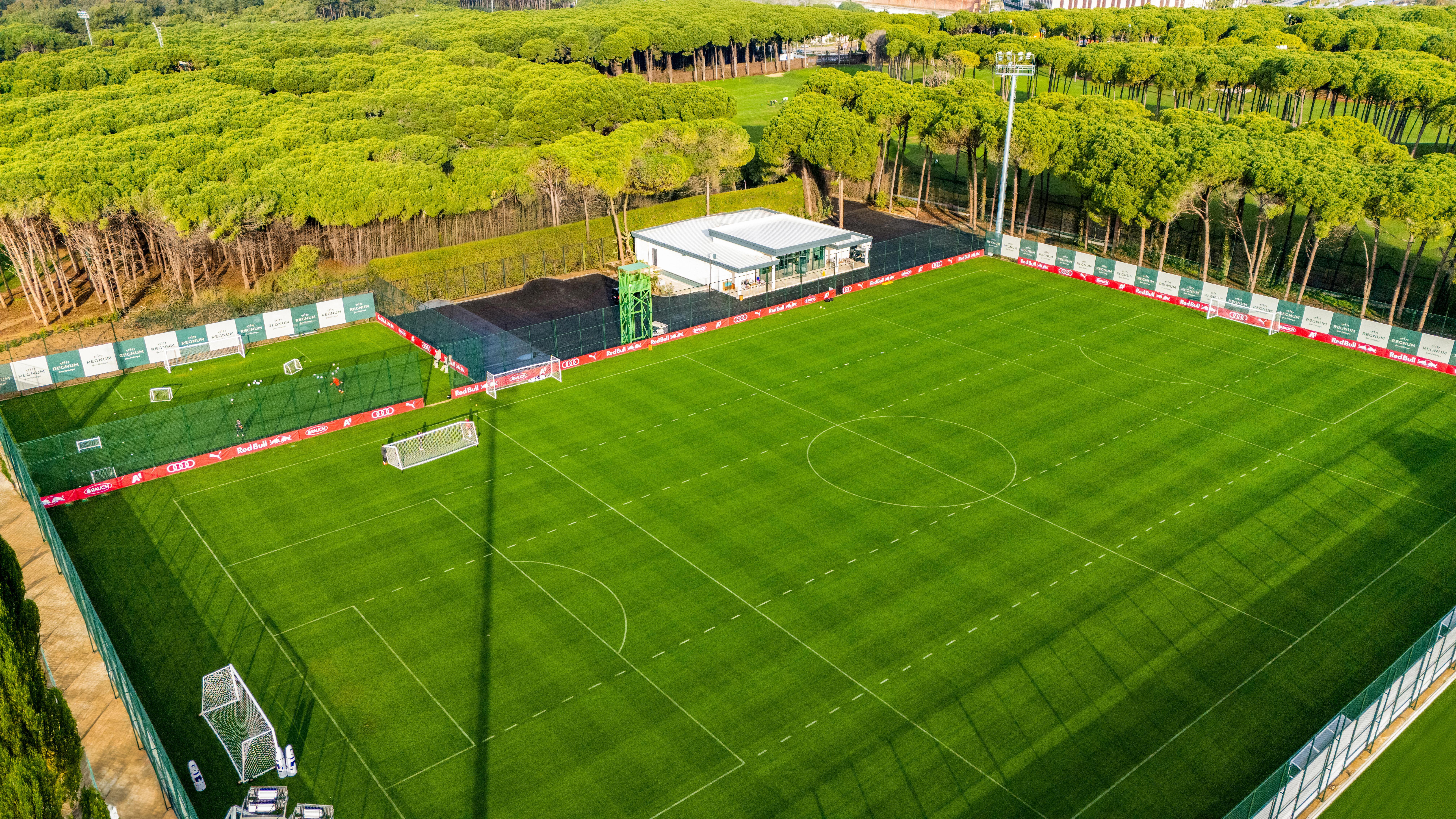 Ünlü takımların kamp tercihi Antalya oldu