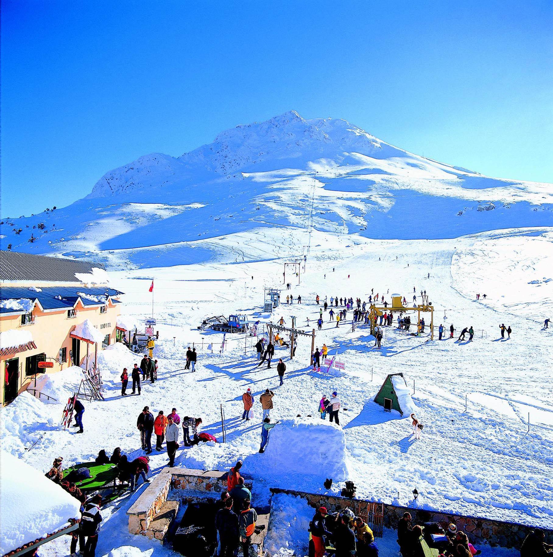 Sömestir tatiline kar bereketi; 100 milyar TL’lik seyahat hacmi