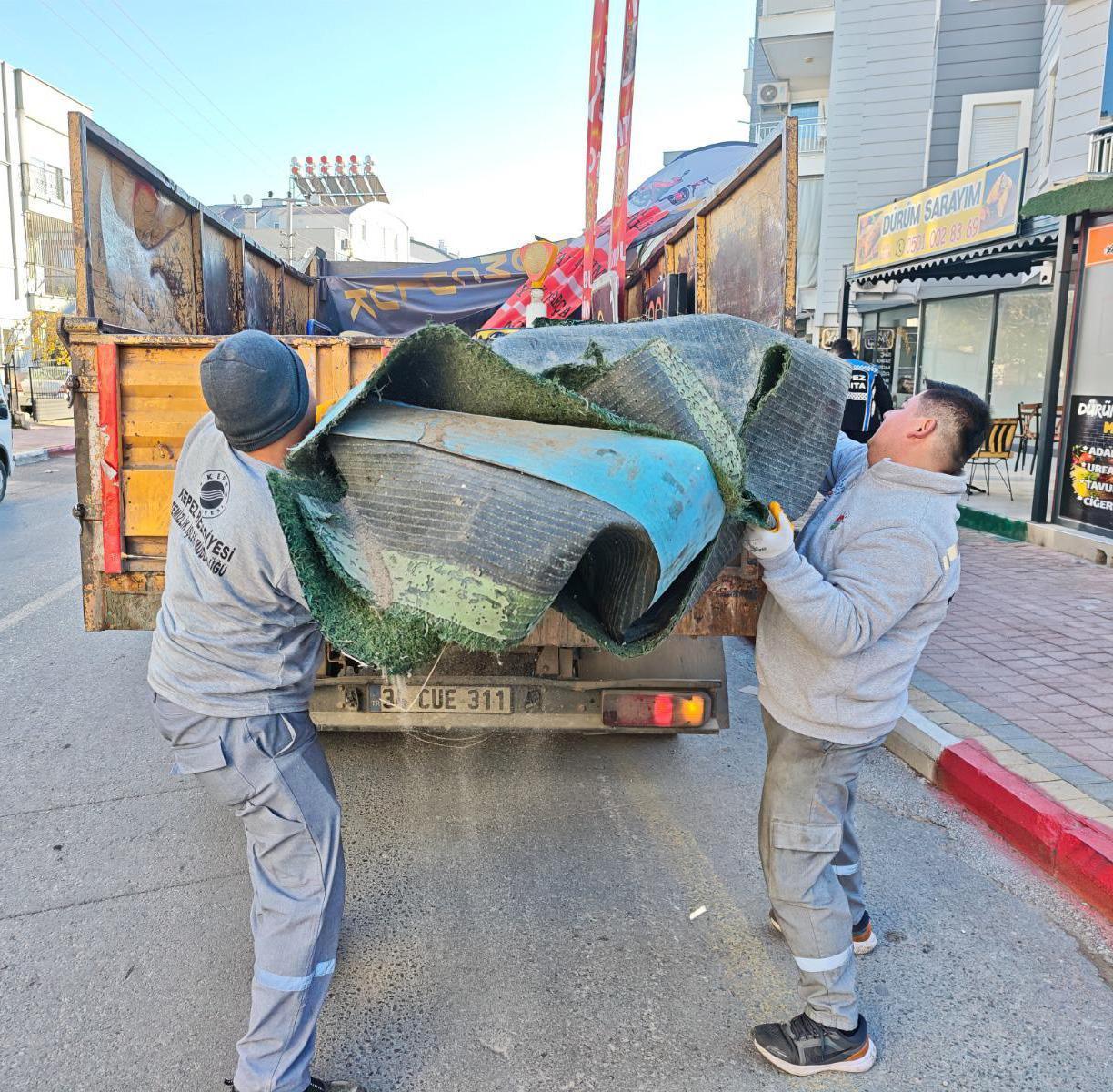 Kepez’de cadde ve kaldırım işgallerine sıkı takip