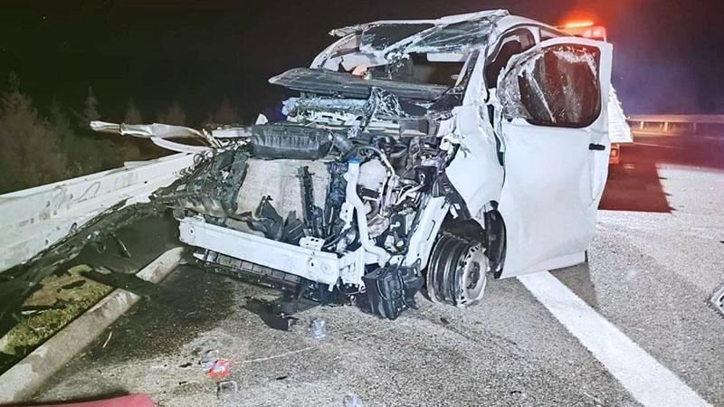 Takla atan zırhlı araçtaki 11 külçe altın kayboldu Takla atan zırhlı araçtaki 11 külçe altın kayboldu