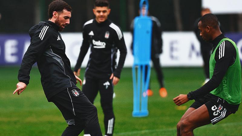 Beşiktaş kondisyon ve taktik çalıştı