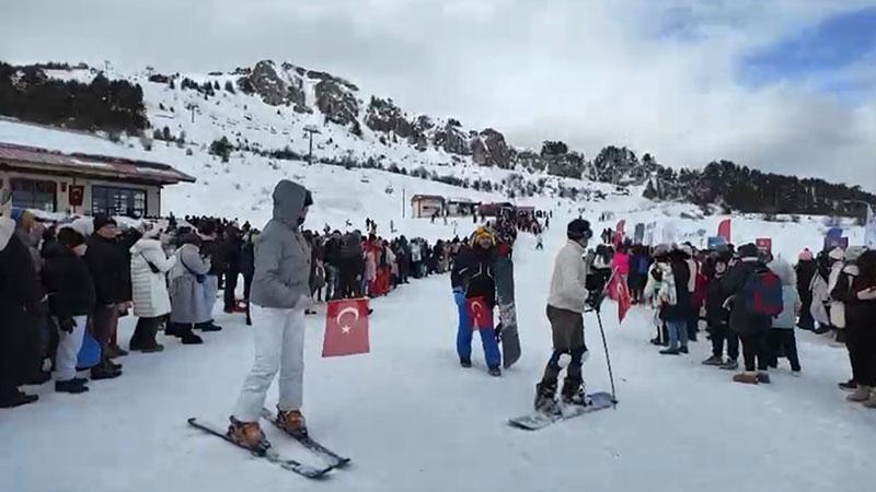 Keltepe Kayak Merkezi’nde hafta sonu yoğunluğu