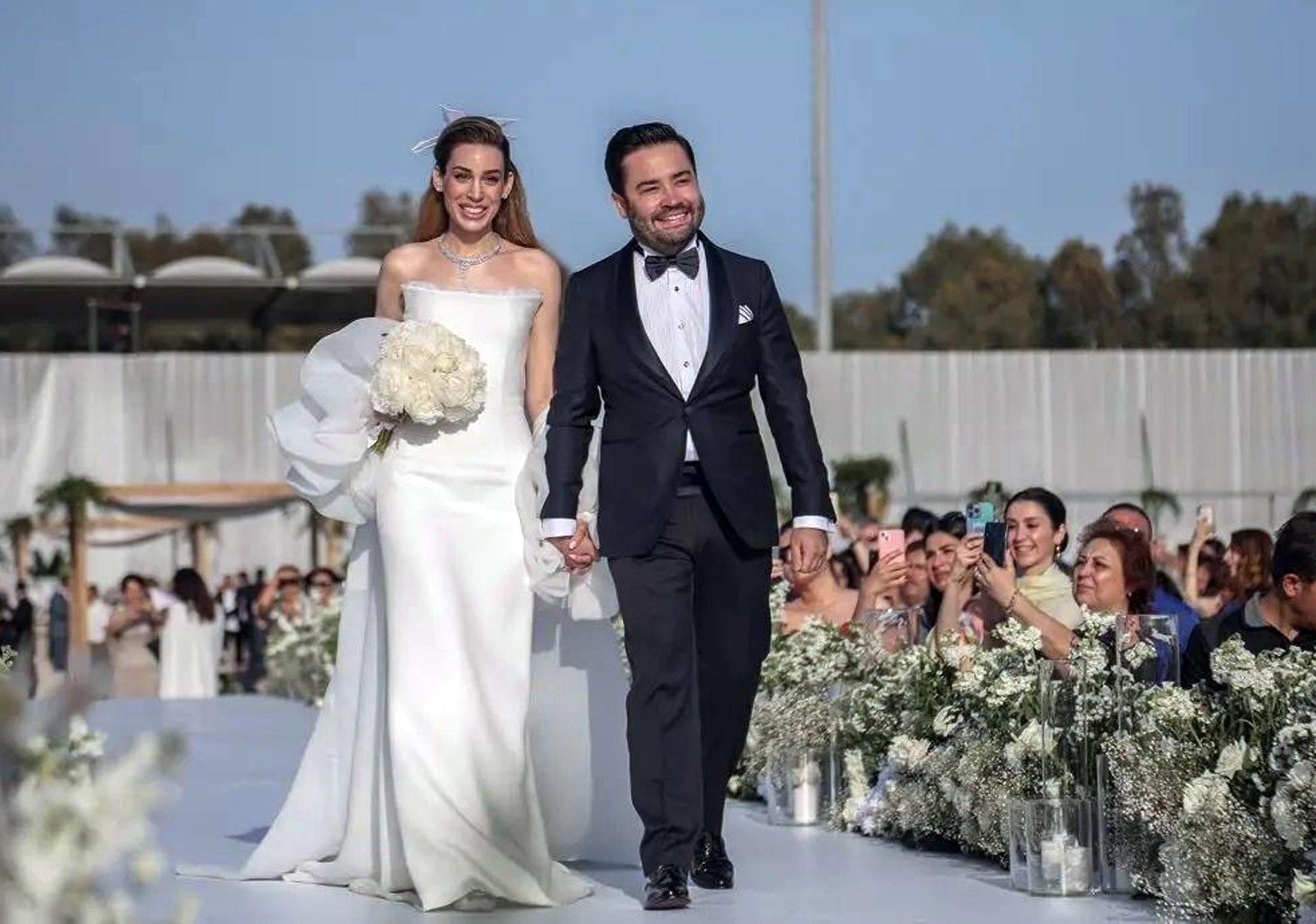 Eşinden Gökhan Böcek’e ‘Yüzde 10 ile geçinen ezik’ tepkisi