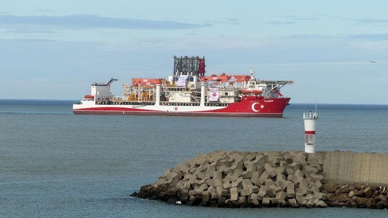 Derin deniz sondaj gemisi ‘Yıldırım’, Filyos Limanı’na ulaştı