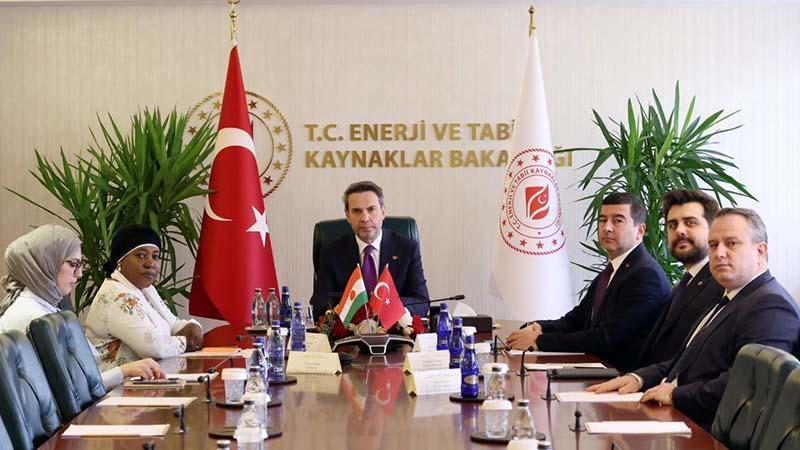 Bakan Bayraktar: Nijer’in yer altı zenginliklerini ülkemizin teknik tecrübesiyle buluşturabiliriz