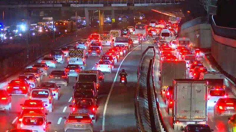 İstanbul’da trafik yoğunluğu yüzde 87’ye ulaştı