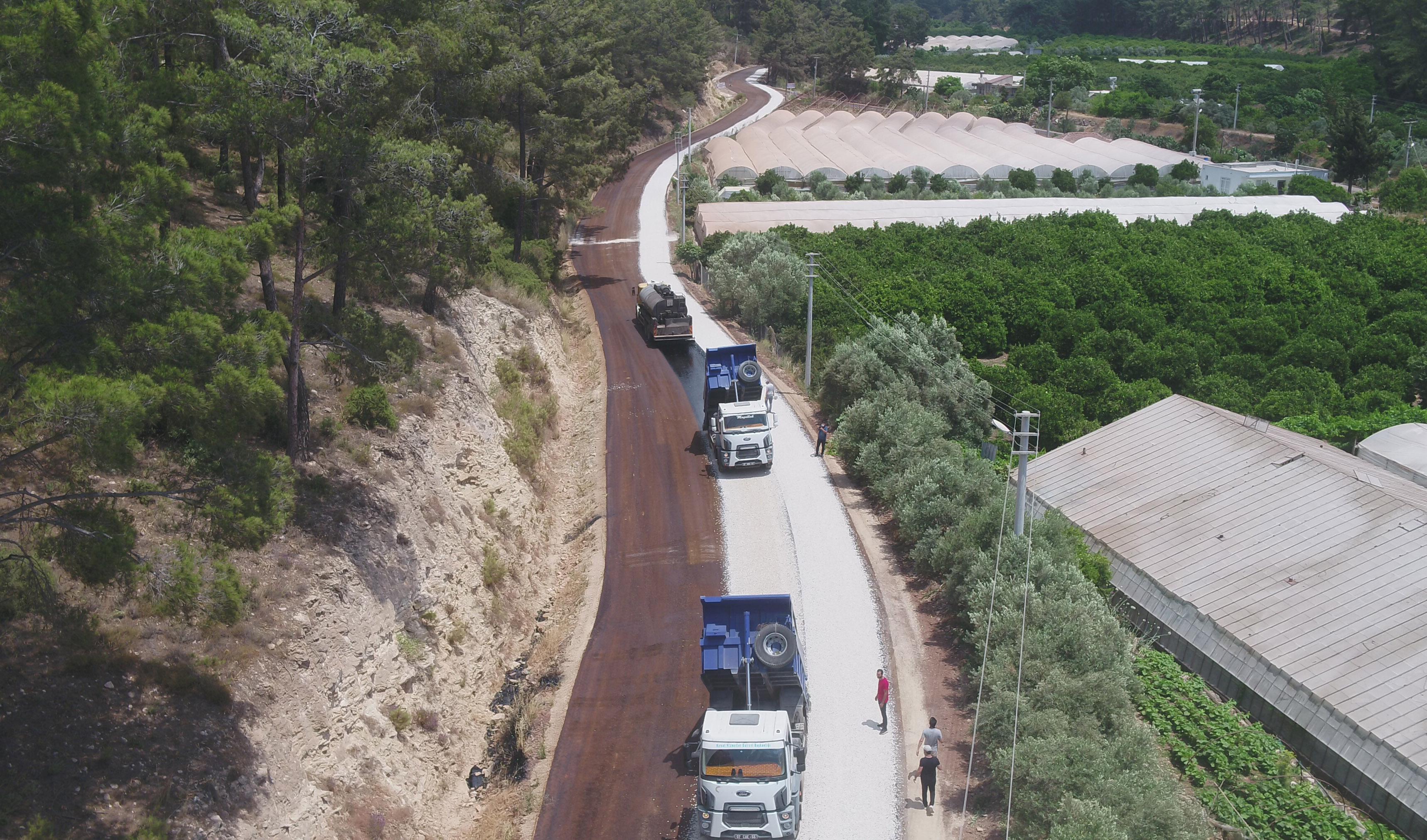 Büyükşehir’den kırsal mahalle yollarına 759,5 milyar TL’lik yatırım