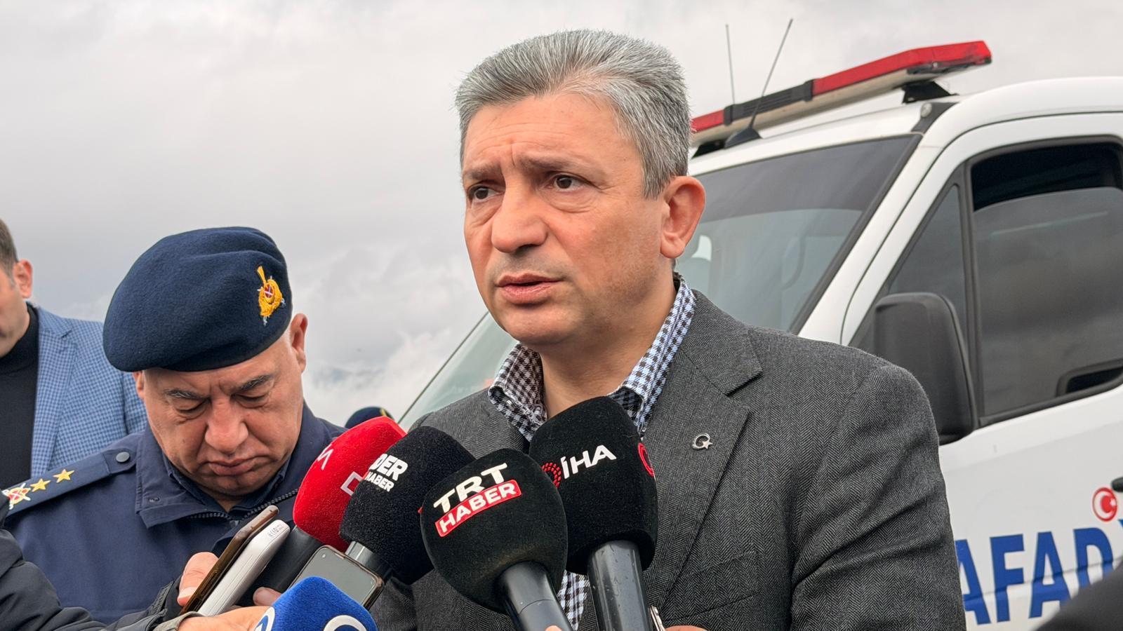 Antalya’da yolcu otobüsü devrildi; 8 ölü, 26 yaralı (2)