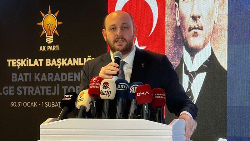AK Parti’li Büyükgümüş: Özgür Özel bir gün davanın savcısı, bir gün avukatı oluyor