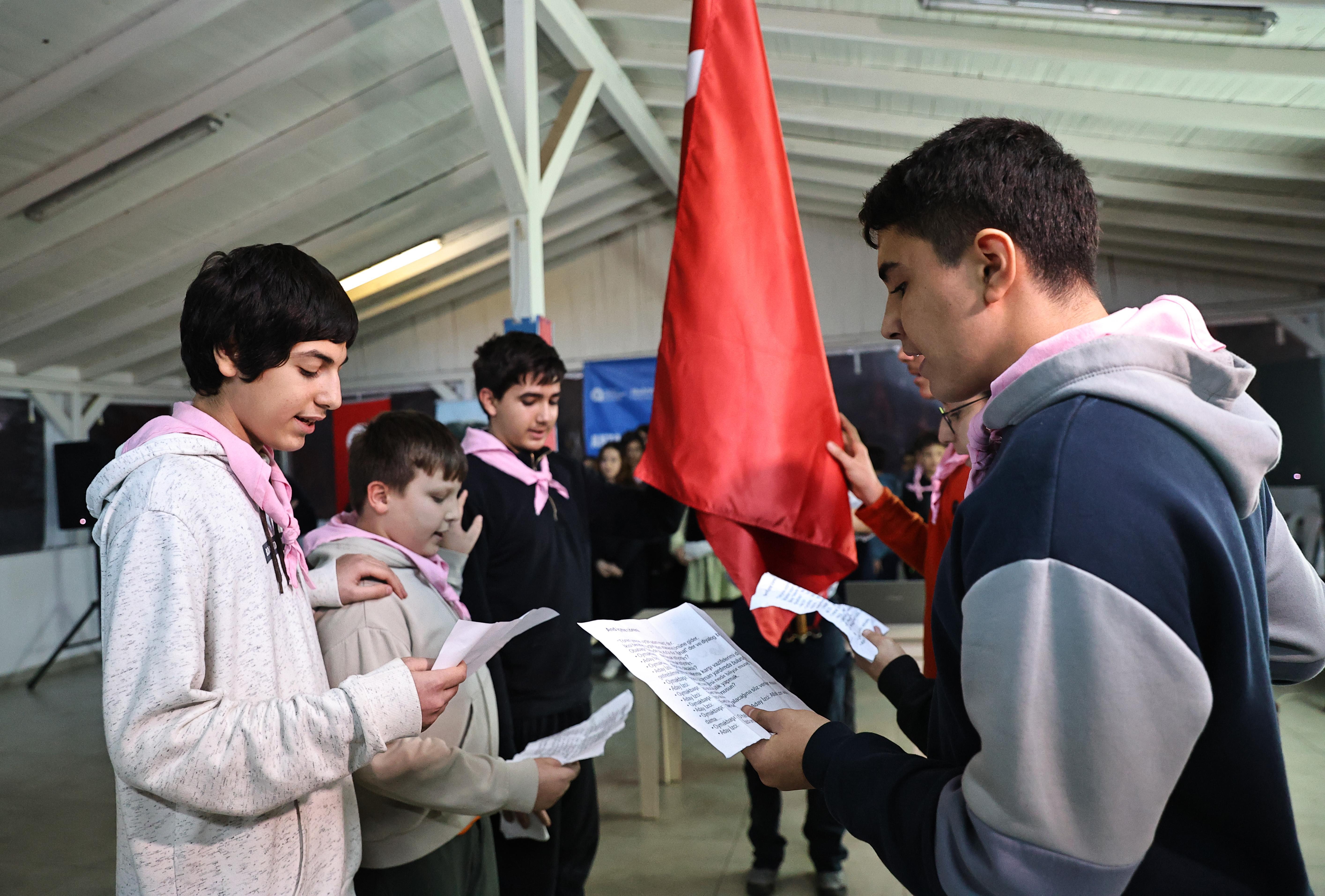 Kampta 32 saatlik eğitimi tamamlayan 50 izci yemin etti