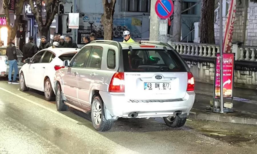 Sürücüsü fenalaşan cip 3 araca çarptı