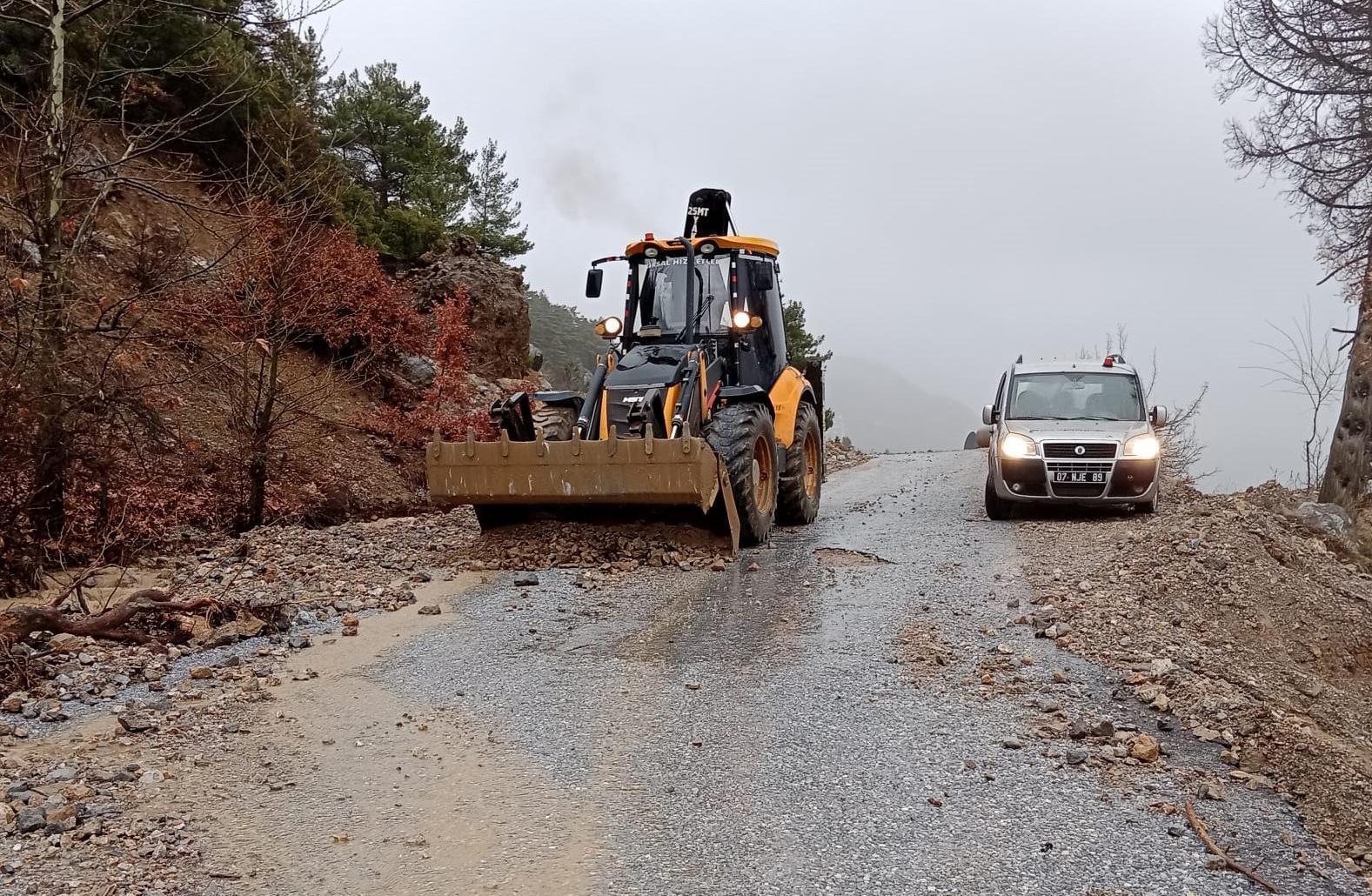 Alanya yollarında kış mesaisi